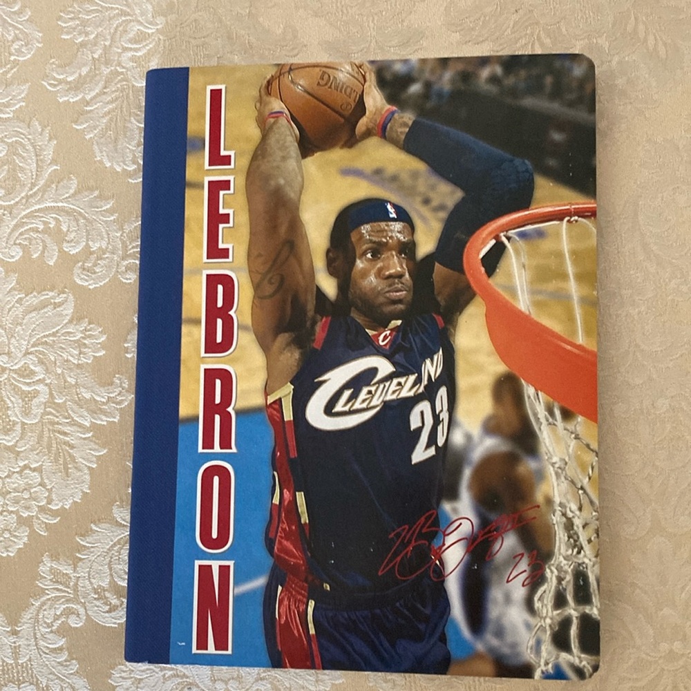 NEW collectible LeBron James Cleveland Caviler NBA notebook